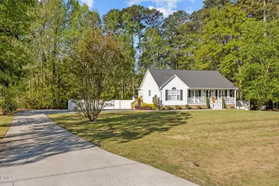 127 Phyllis Drive, Benson, NC 27504 - Photo 1