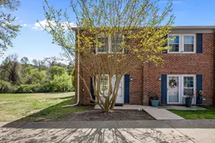 106 Chaucer Ct, Carrboro, NC 27510 - Photo 1