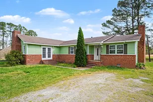 510 W Main St, Selma, NC 27576 - Photo 1