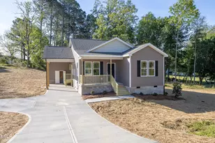 201 W Hamer St, Coats, NC 27521 - Photo 1