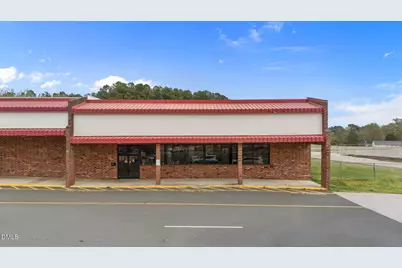 1143 E Andrews Avenue, Henderson, NC 27536 - Photo 1