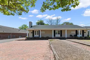 212 E Church St, Smithfield, NC 27577 - Photo 1
