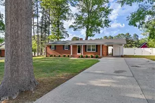 114 Edgewood Dr, Louisburg, NC 27549 - Photo 1