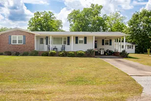 148 Fairview Village Rd, Dunn, NC 28334 - Photo 1