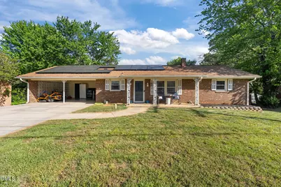 507 W Gilbreath Street, Graham, NC 27253 - Photo 1