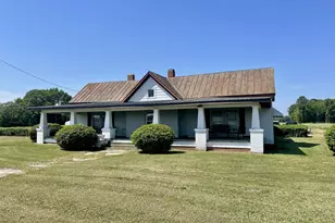 2880 Grantham School Rd, Mount Olive, NC 28365 - Photo 1
