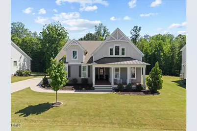 307 W Amber Oak Drive, Selma, NC 27576 - Photo 1