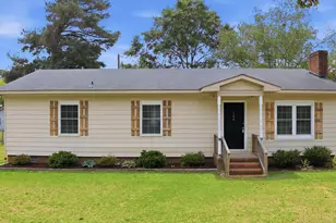 104 E Caroline Ave, Smithfield, NC 27577 - Photo 1