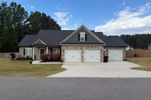 70 Blackberry Ln, Benson, NC 27504 - Photo 1