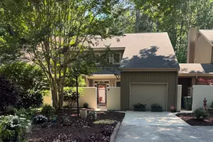 9 Tottenham Ln, Chapel Hill, NC 27517 - Photo 1