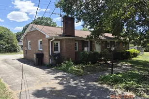 533 N Beaumont Ave, Burlington, NC 27217 - Photo 1