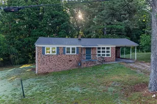 921 Patton Cir, Henderson, NC 27536 - Photo 1