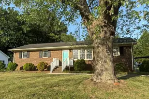 625 Keck Rd, Haw River, NC 27258 - Photo 1