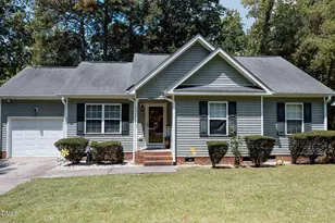 312 Crestview St, Sanford, NC 27330 - Photo 1