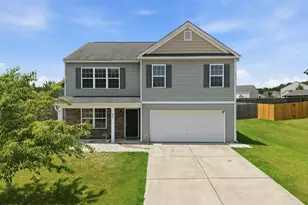 687 Botanical Ct, Bunnlevel, NC 28323 - Photo 1