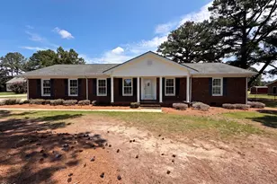 800 Lucas St, Erwin, NC 28339 - Photo 1
