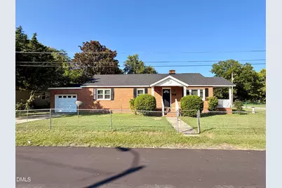 1000 E Harnett Street, Dunn, NC 28334 - Photo 1