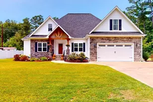 305 Summerfield Dr, Pikeville, NC 27863 - Photo 1