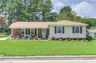 619 Devon Pl, Zebulon, NC 27597 - Photo 1