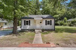 809 S 3rd St, Sanford, NC 27330 - Photo 1