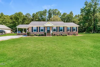 6466 Minnie Hall Road, Roseboro, NC 28382 - Photo 1