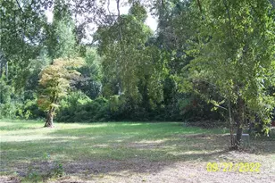 706 Raleigh St, Laurinburg, NC 28352 - Photo 1