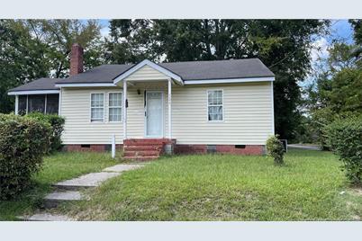 526 Stevens Street, Fayetteville, NC 28301 - Photo 1