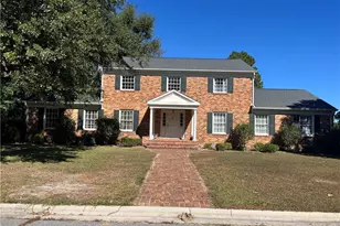 402 W 34th St, Lumberton, NC 28358 - Photo 1