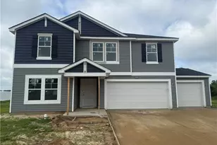 947 Sapphire Stone Ln, Hope Mills, NC 28348 - Photo 1