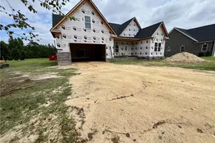 114 Ashton Ln, Lumberton, NC 28360 - Photo 1