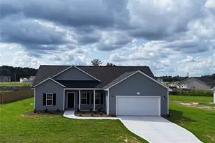 233 Orchard Ln, Parkton, NC 28371 - Photo 1