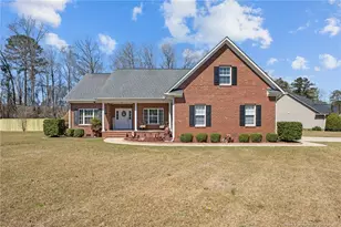 4390 Timber Grove Dr, Hope Mills, NC 28348 - Photo 1