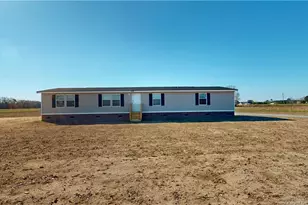 1648 Melinda Rd, Pembroke, NC 28372 - Photo 1