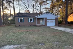 912 Winterberry Dr, Fayetteville, NC 28314 - Photo 1