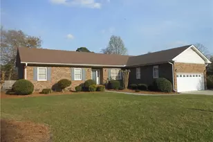 4105 Aldwytch St, Lumberton, NC 28358 - Photo 1