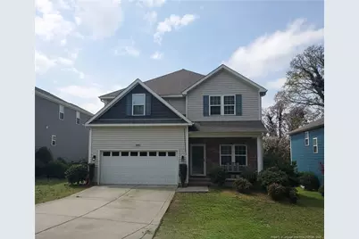 546 W New Hampshire Avenue, Southern Pines, NC 28387 - Photo 1