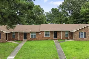 214 Crabapple Cir, Fayetteville, NC 28303 - Photo 1