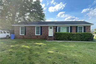 6601 Carloway Dr, Fayetteville, NC 28304 - Photo 1