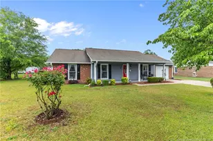 1005 Oakstone Dr, Fayetteville, NC 28314 - Photo 1