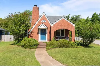 207 N Virginia Avenue, Fayetteville, NC 28305 - Photo 1