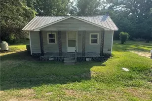 88 Turkey Branch Rd, Fairmont, NC 28340 - Photo 1