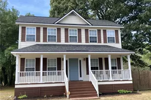 526 E Stack St, Saint Pauls, NC 28384 - Photo 1