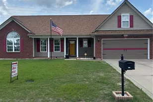 5733 Azure Dr, Hope Mills, NC 28348 - Photo 1