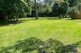 303 1st St, Pembroke, NC 28372 - Photo 1