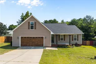 622 Sunpointe Dr, Hope Mills, NC 28348 - Photo 1