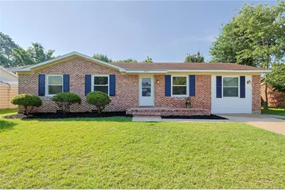 3213 Old Oak Lane, Hope Mills, NC 28348 - Photo 1