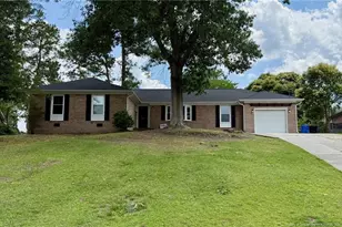 829 Dandridge Dr, Fayetteville, NC 28303 - Photo 1