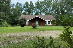 1057 Andrews Rd, Red Springs, NC 28377 - Photo 1