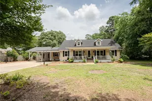 1554 Locklear Rd, Pembroke, NC 28372 - Photo 1