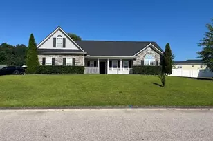 816 Fairfield Cir, Raeford, NC 28376 - Photo 1